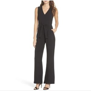 🆕VINCE CAMUTO Black Jumpsuit w/tie Waist size 2 NWT